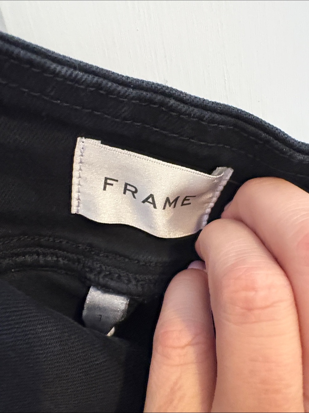 Women’s frame brand jetset short size 1 Black brand new with tags - Picture 2 of 6